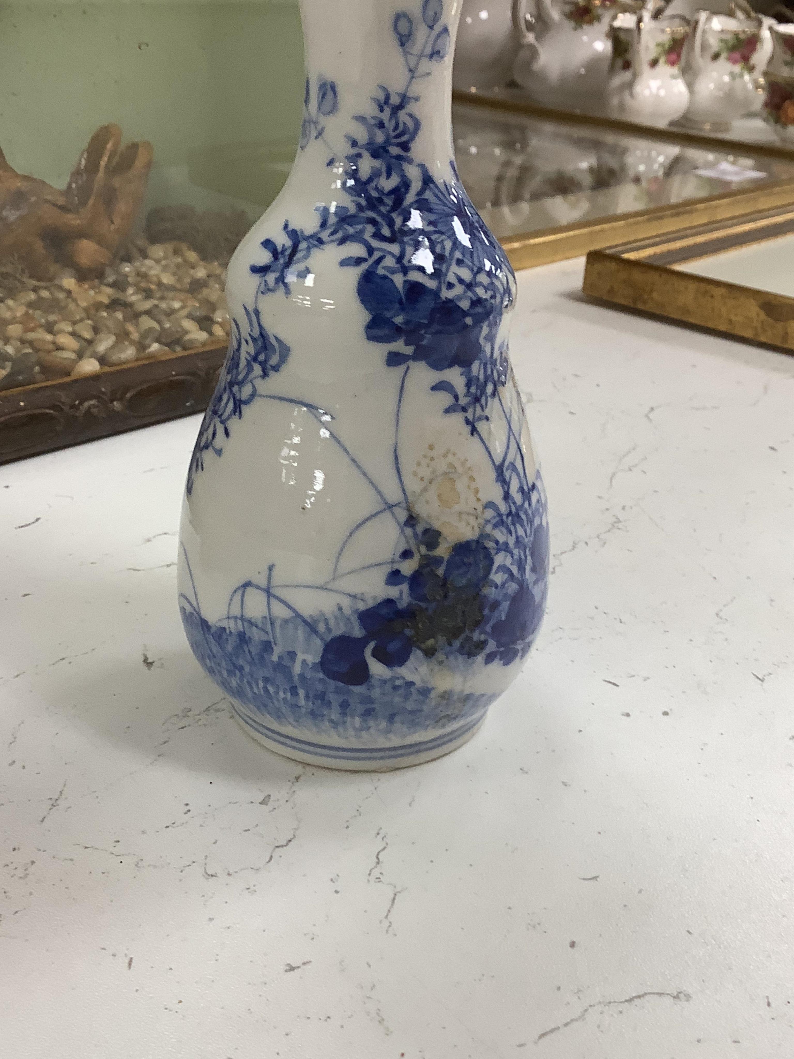 Chinese ceramics to include blue and white bowls and vases, largest 15cm wide. Condition - poor to fair